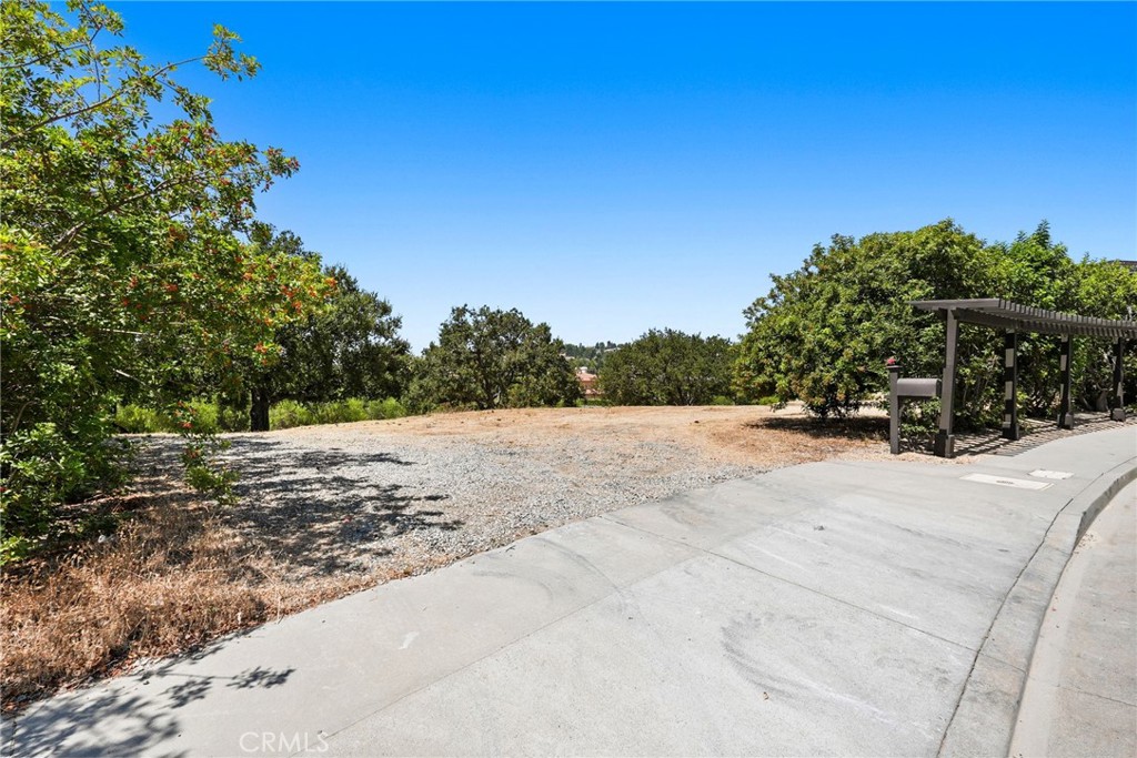 18169 Knoll Hill Property Photo 42