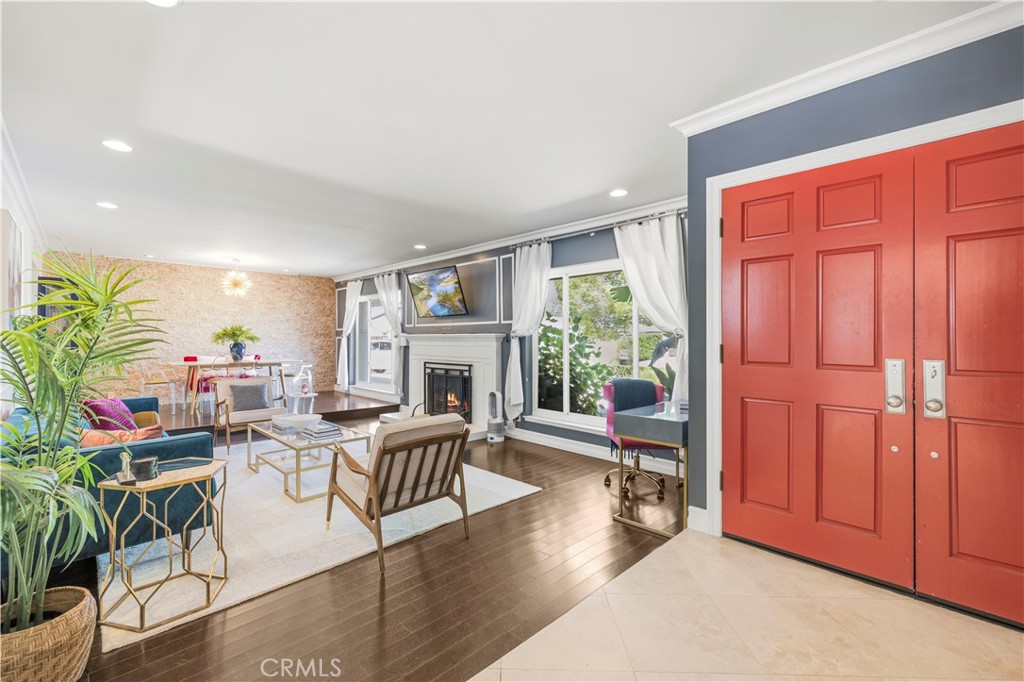 1520 Rugby Cir Property Photo 2