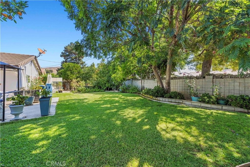 1520 Rugby Cir Property Photo 29