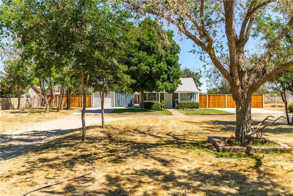 8663 W Avenue E8 Property Photo 5
