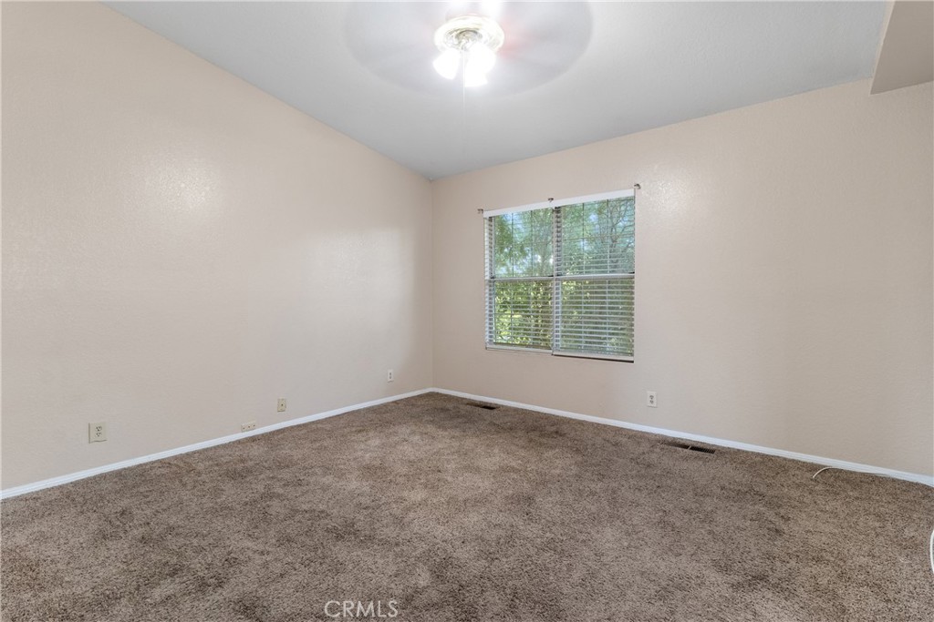 43675 Park Property Photo 14
