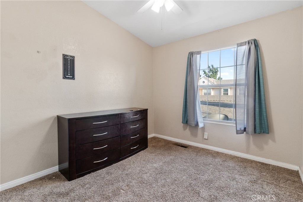 43675 Park Property Photo 18
