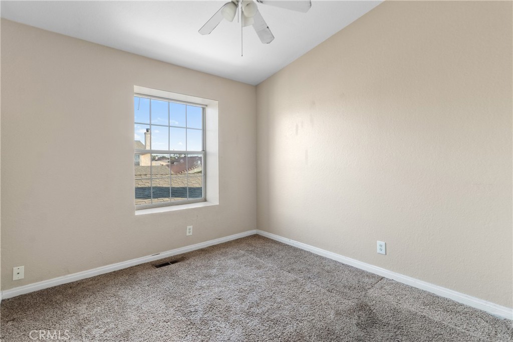 43675 Park Property Photo 20