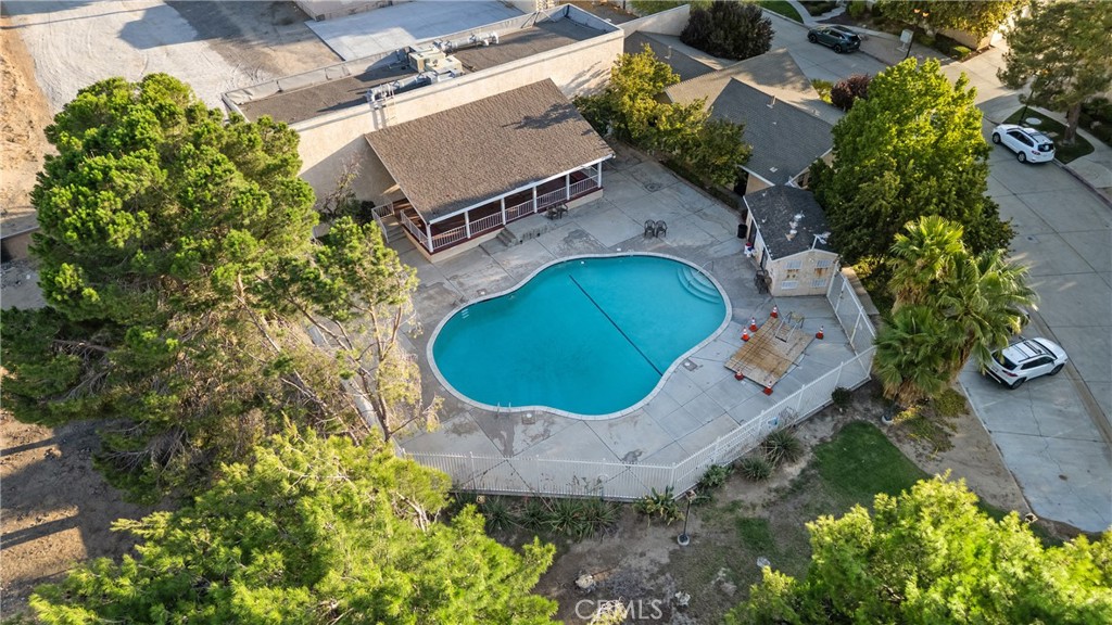 43675 Park Property Photo 25