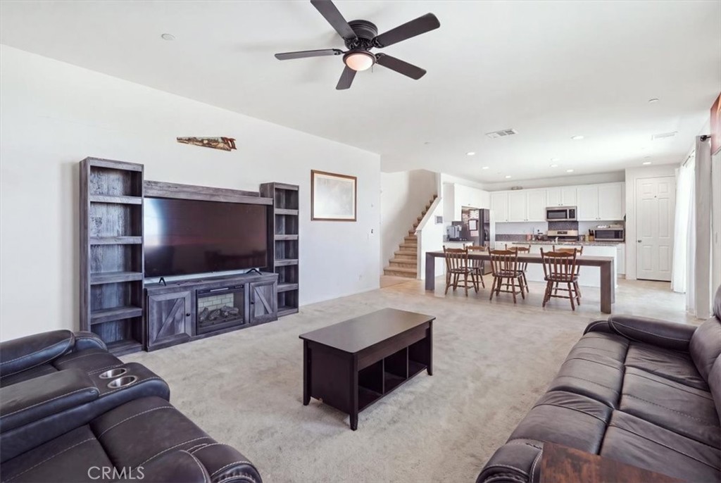 8873 Beacon Property Photo 7