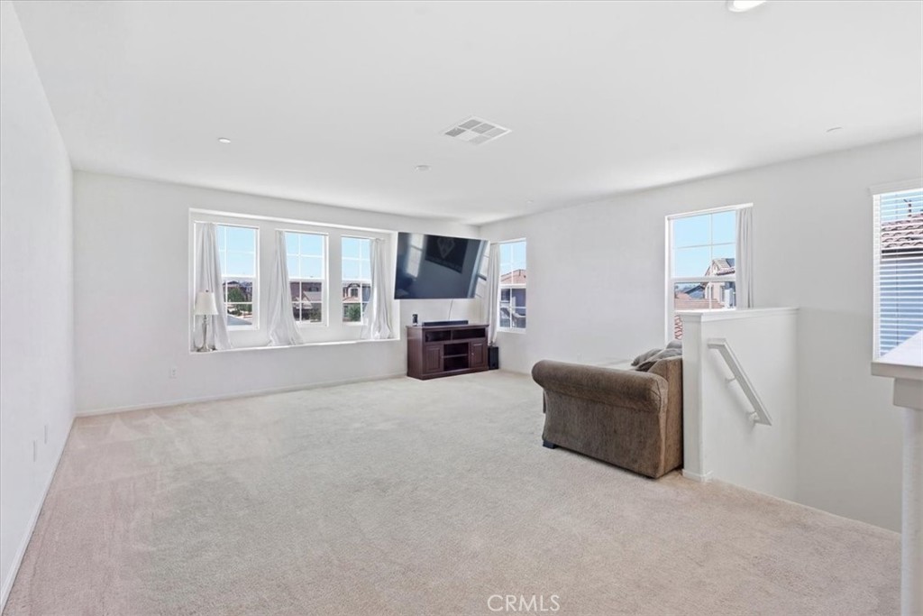 8873 Beacon Property Photo 18