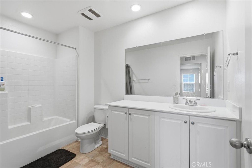 8873 Beacon Property Photo 32
