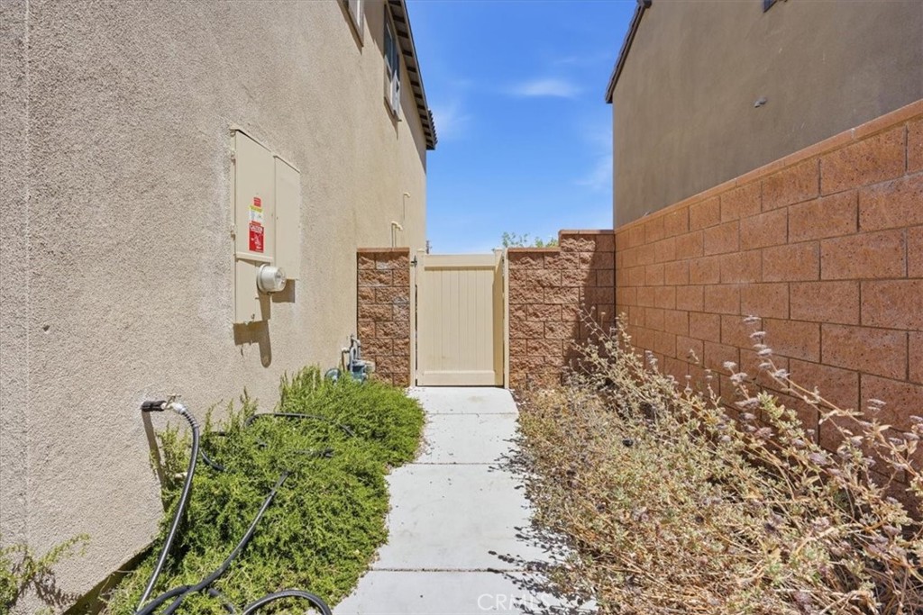 8873 Beacon Property Photo 45