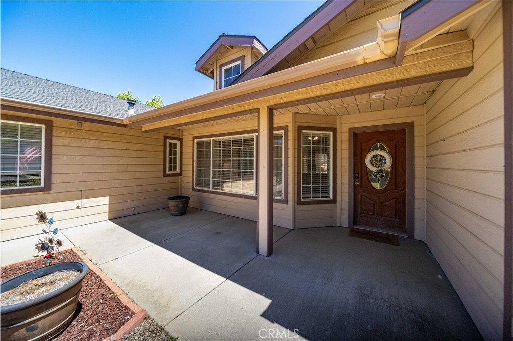 29960 Caddy Lane Property Photo 4