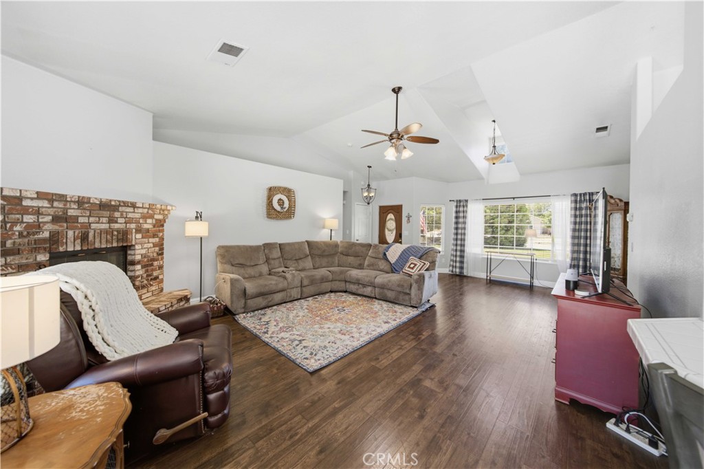 29960 Caddy Lane Property Photo 6