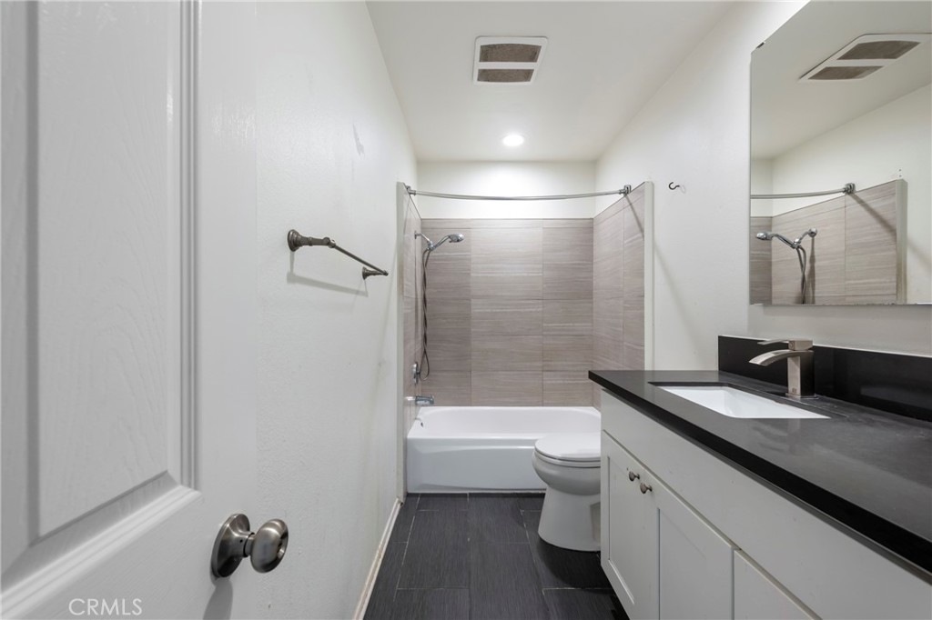 22242 Germain St 7 Property Photo 14