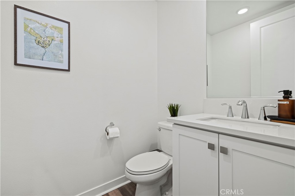 27005 Hummingbird Ln. Property Photo 12