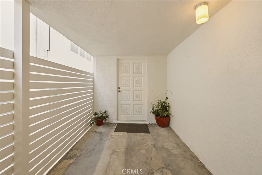 8518 Walnut Property Photo 2