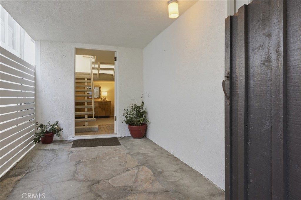 8518 Walnut Property Photo 3