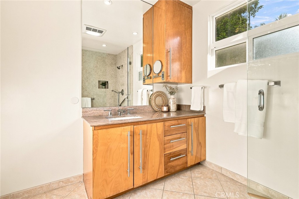 8518 Walnut Property Photo 22