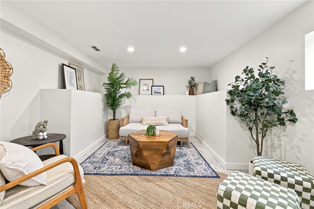 8518 Walnut Property Photo 34