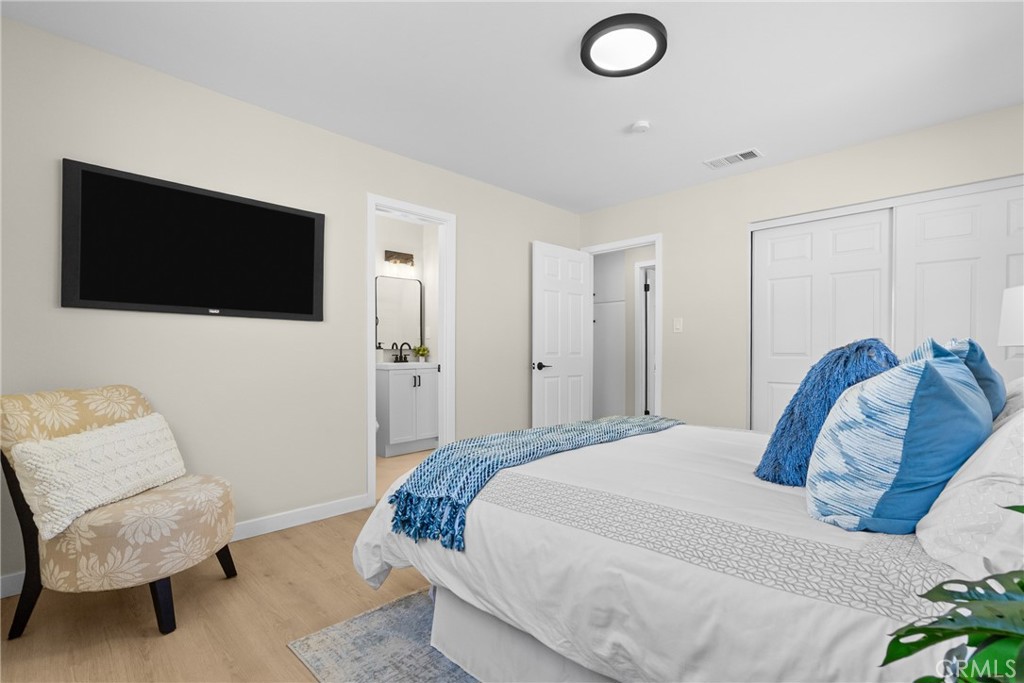 512 E Lingard Property Photo 22
