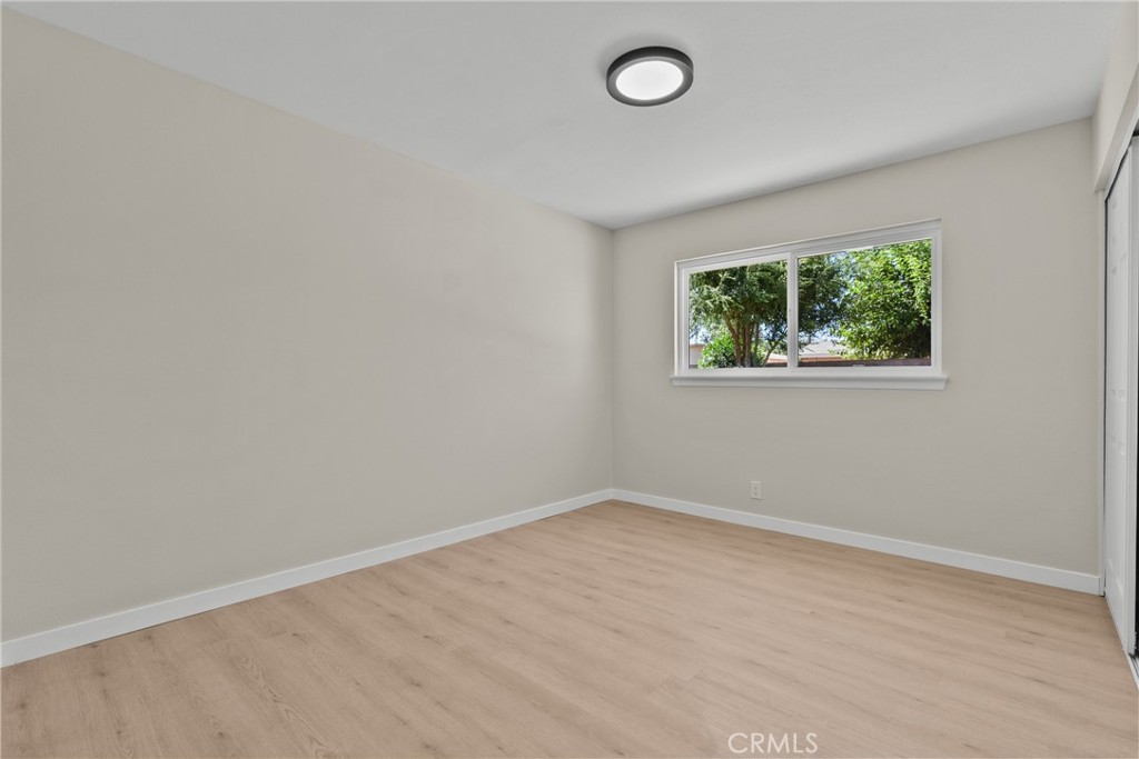 512 E Lingard Property Photo 25