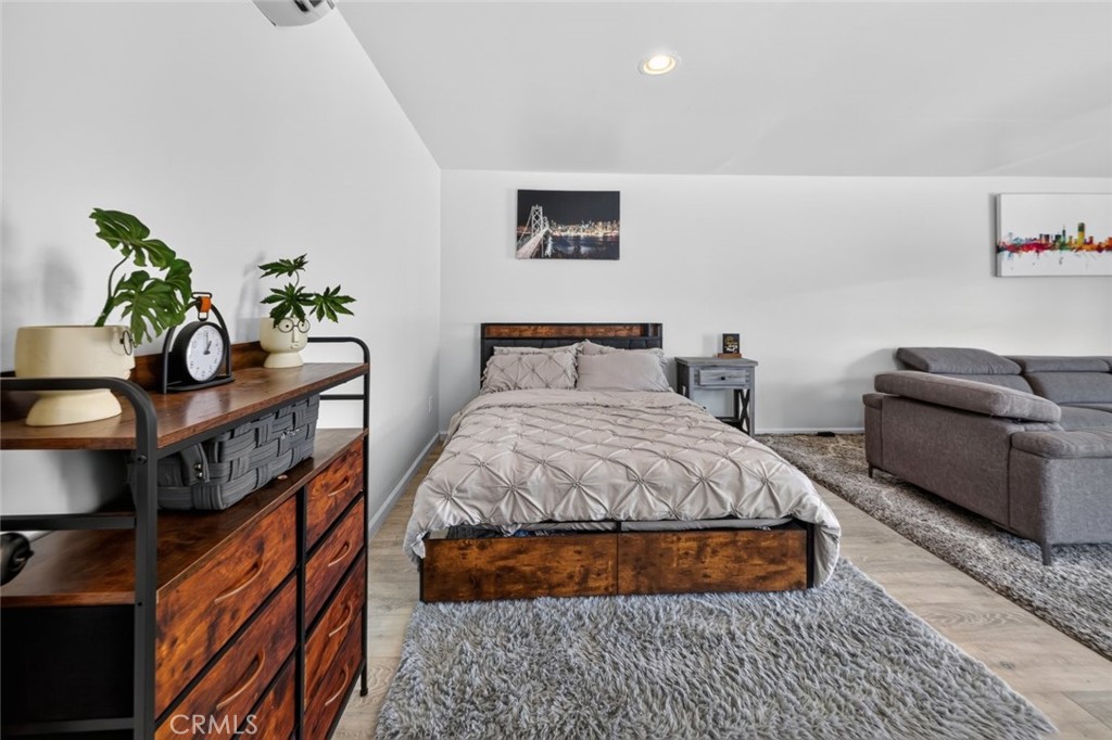 7959 Bothwell Road Property Photo 21