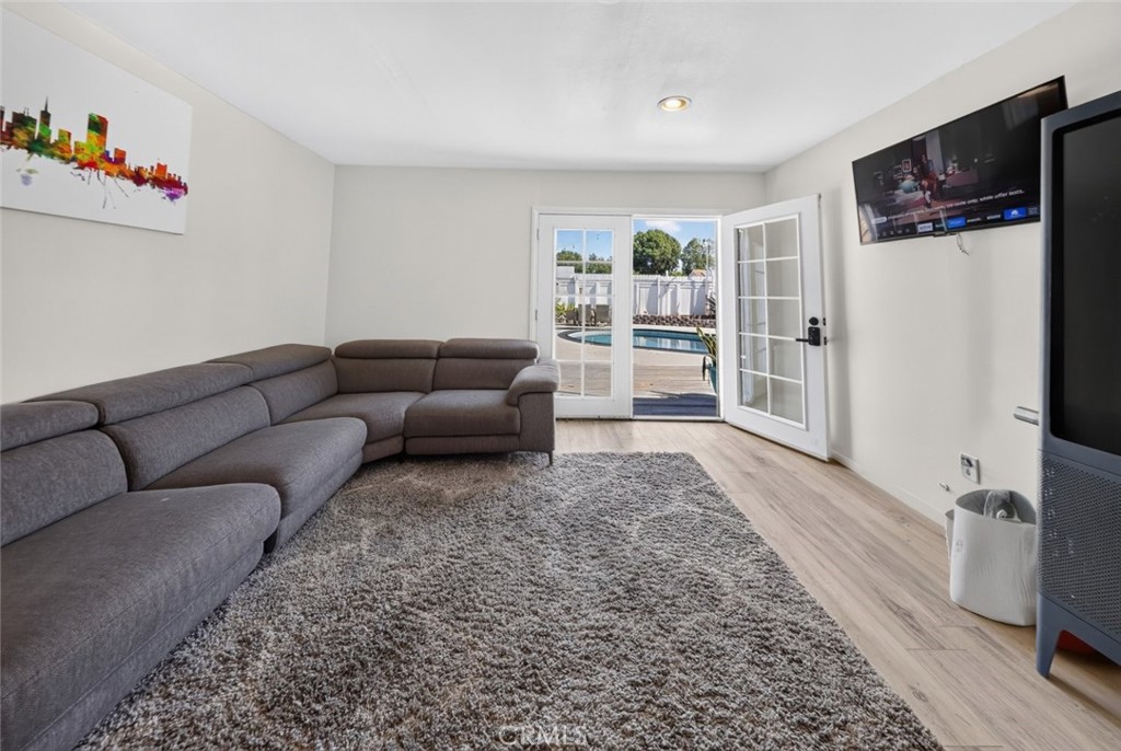 7959 Bothwell Road Property Photo 28