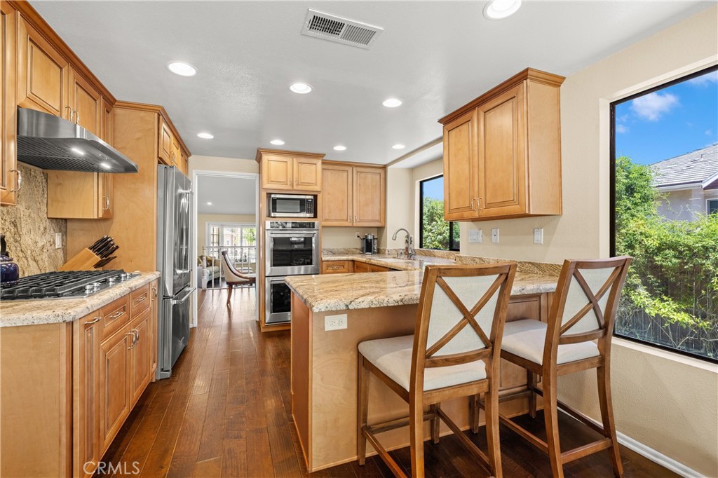 11934 Rexbon Property Photo 9
