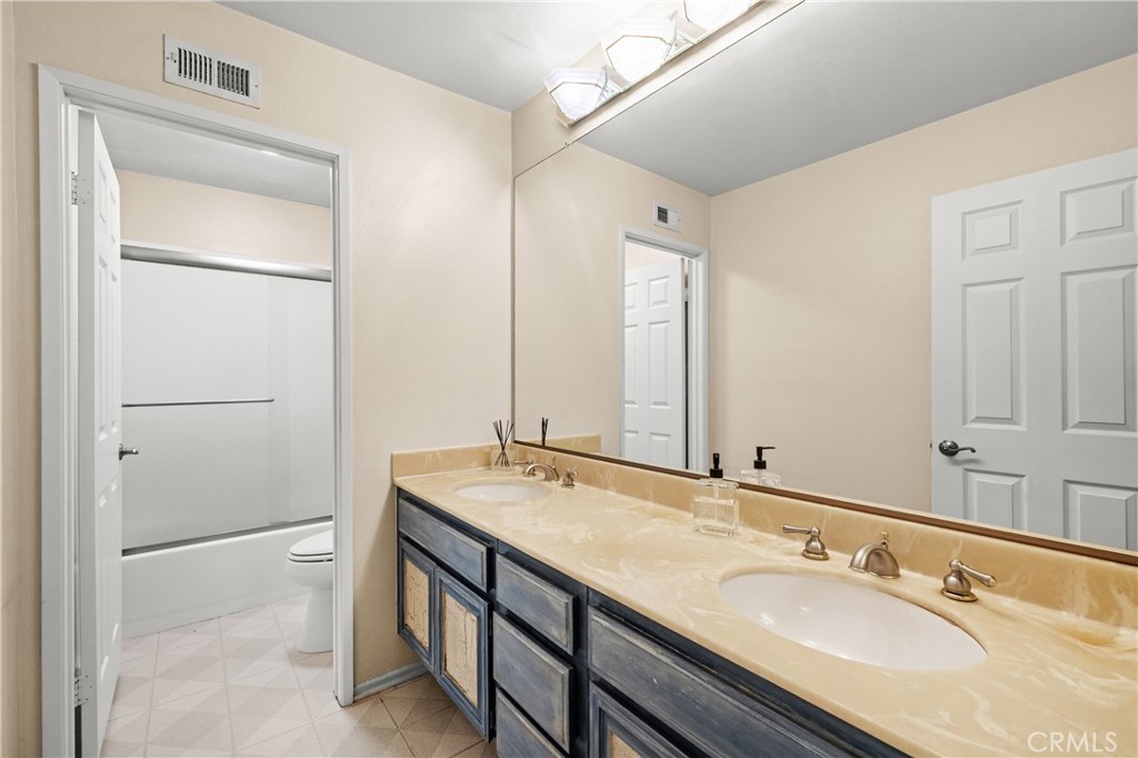 11934 Rexbon Property Photo 29