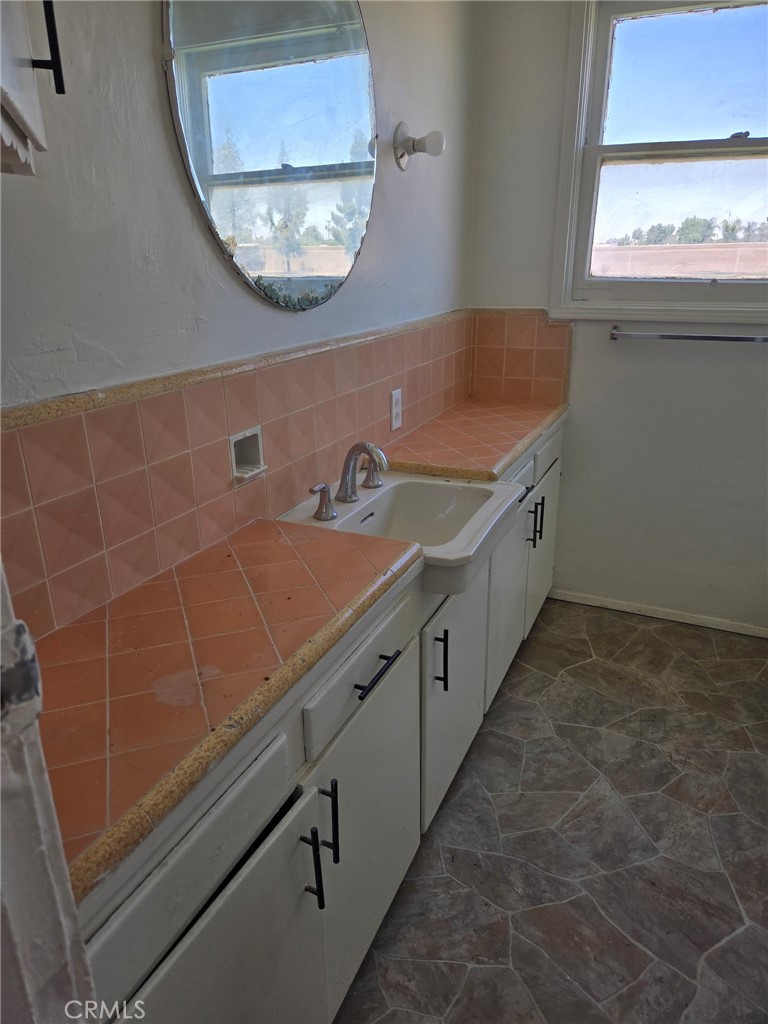 208 Brink Dr Property Photo 7