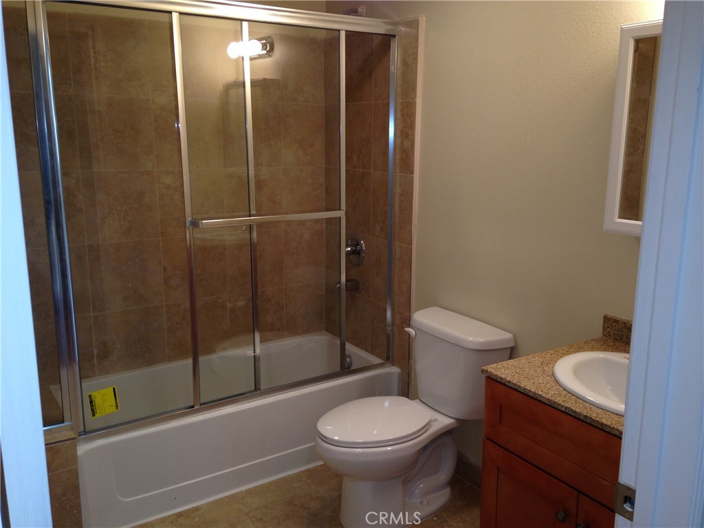 15435 Vanowen Property Photo 6