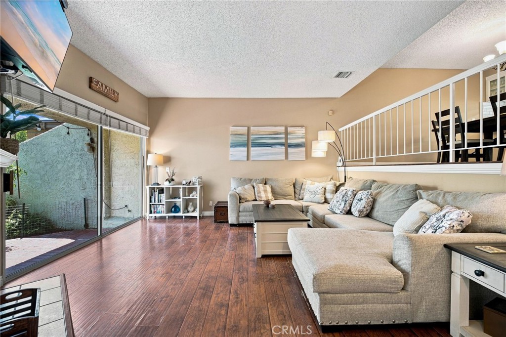18360 Collins Street L Property Photo 2