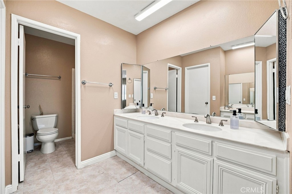18360 Collins Street L Property Photo 23