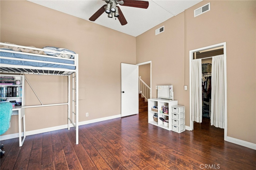 18360 Collins Street L Property Photo 27