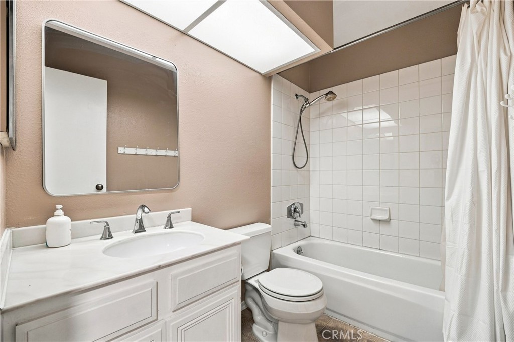 18360 Collins Street L Property Photo 30
