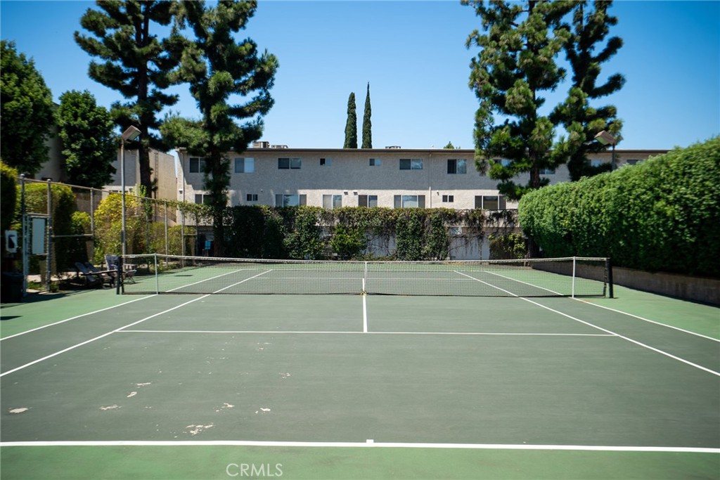 18360 Collins Street L Property Photo 31