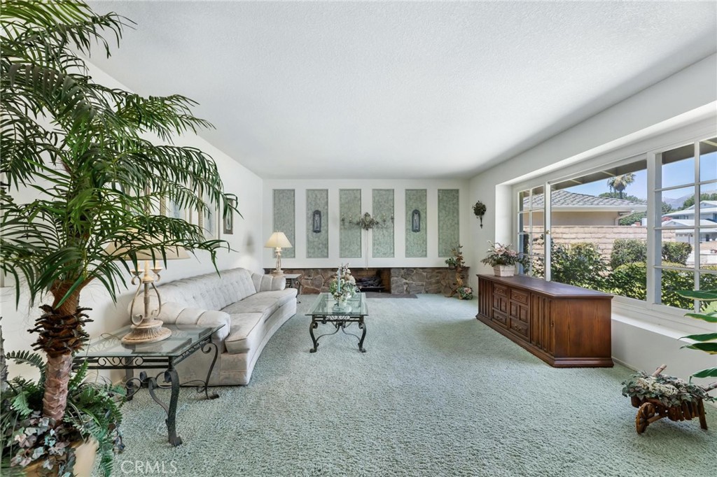 19138 Ludlow Street Property Photo 8