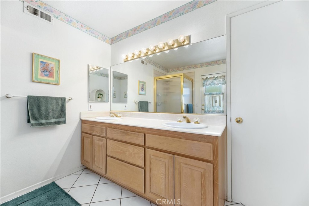 19138 Ludlow Street Property Photo 25
