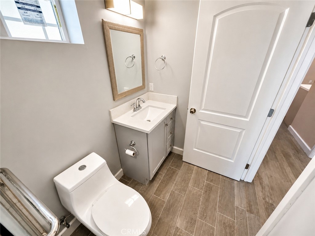 7645 Amestoy Property Photo 7