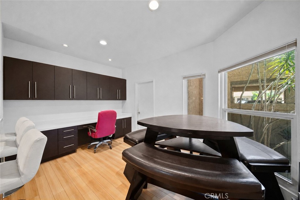4852 Penrose Property Photo 4