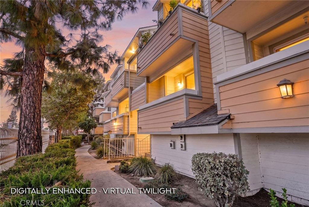 11150 Glenoaks Boulevard 309 Property Photo 1
