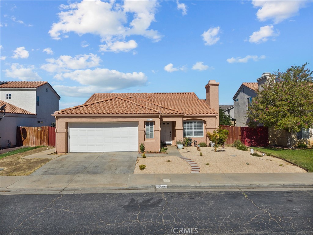37721 Harvey Street Property Photo 1