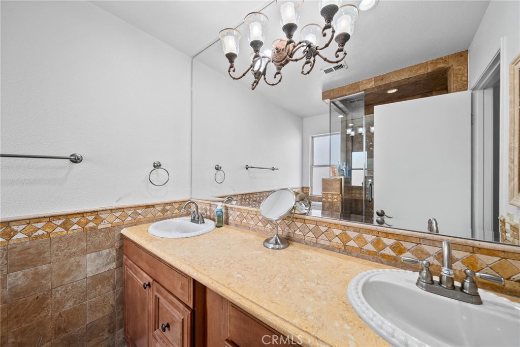 37721 Harvey Street Property Photo 10