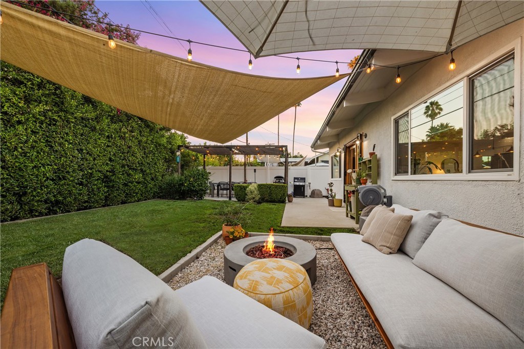 7247 Genesta Property Photo 1