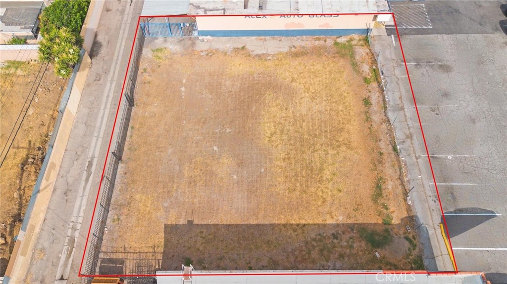 15739 Amar Road Property Photo 2
