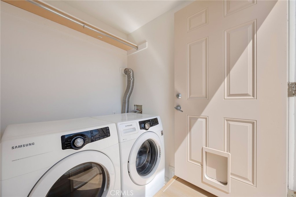 4325 Stern Avenue Property Photo 18
