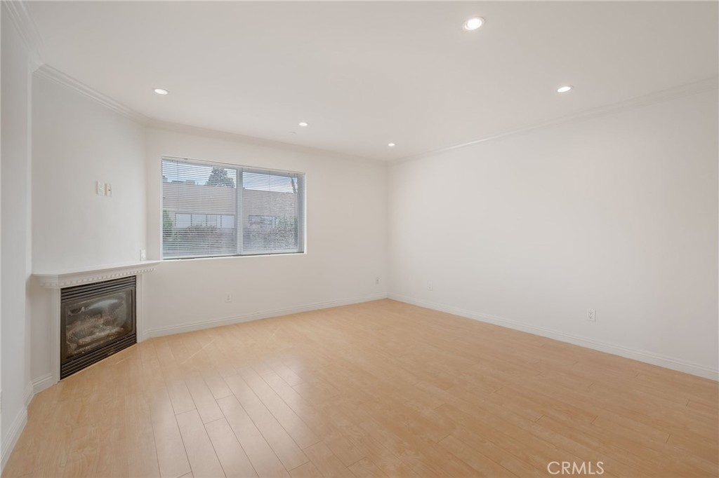 4325 Stern Avenue Property Photo 20