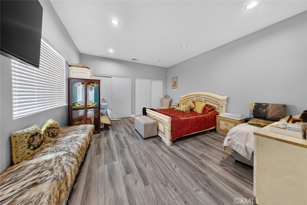 6101 Denny Avenue Property Photo 29