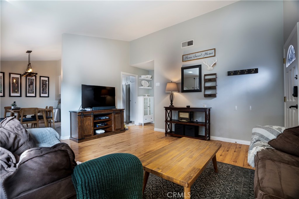 28291 Bockdale Ave. Property Photo 4