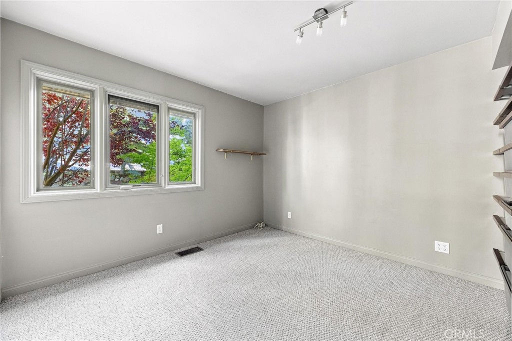 16316 Aleutian Drive Property Photo 23
