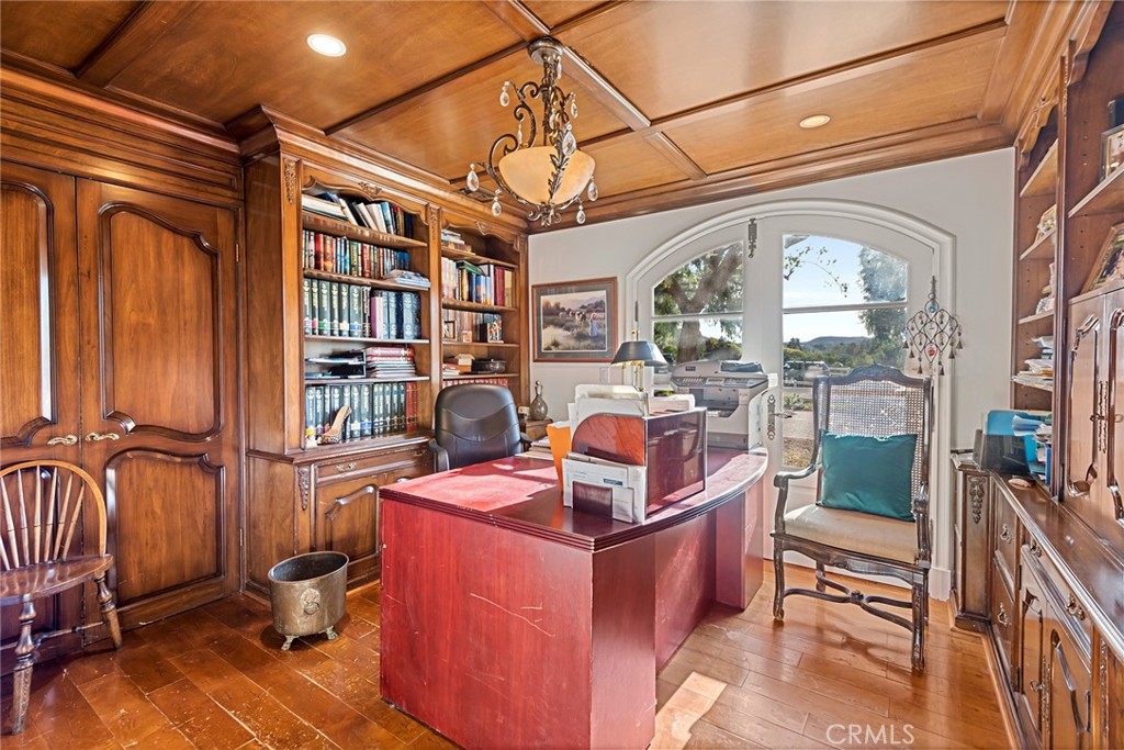 5747 Hoback Glen Road Property Photo 16