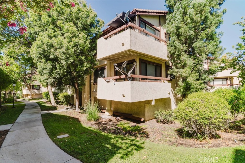 18185 W Sundowner Way 837 Property Photo 1