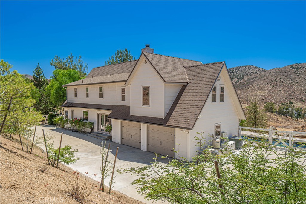 9210 Yucca Hills Property Photo 4